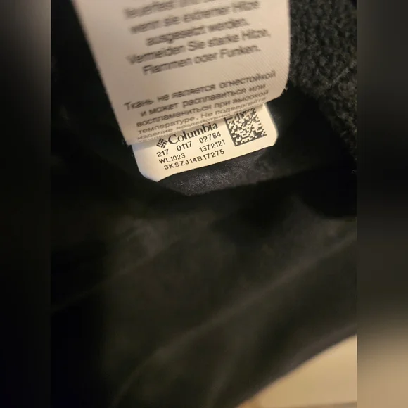 Columbia Black Fleece Vest with Pink Accents EUC - Picture 10 of 11